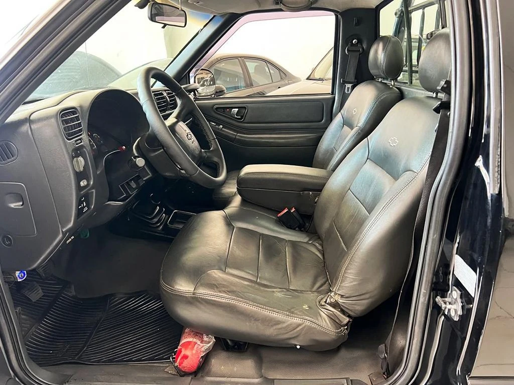 CHEVROLET S10