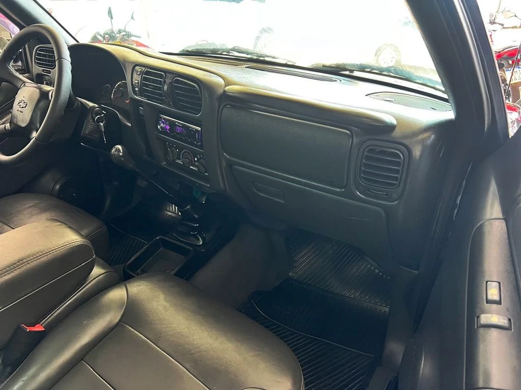 CHEVROLET S10