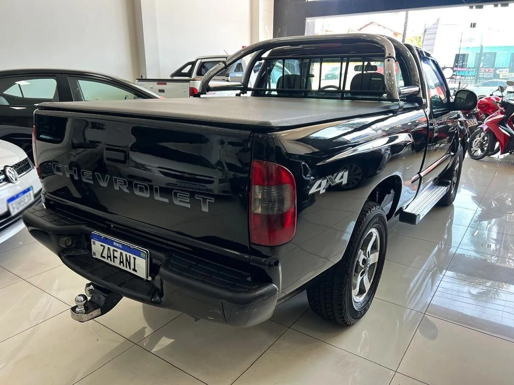 CHEVROLET S10