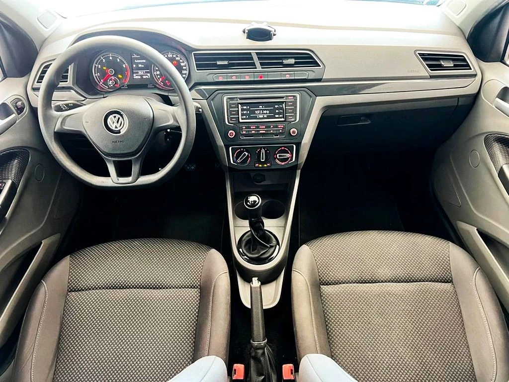 VOLKSWAGEN VOYAGE