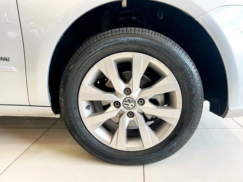 VOLKSWAGEN VOYAGE