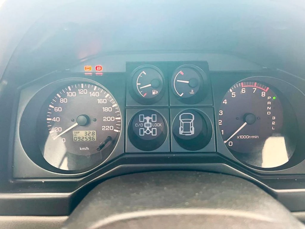 MITSUBISHI PAJERO