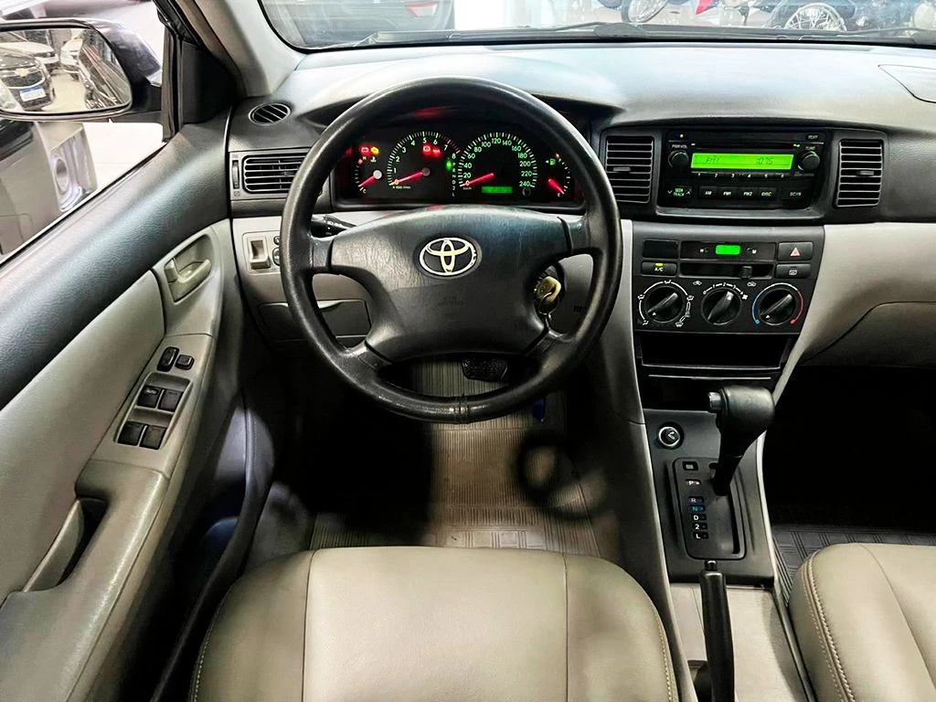 TOYOTA COROLLA