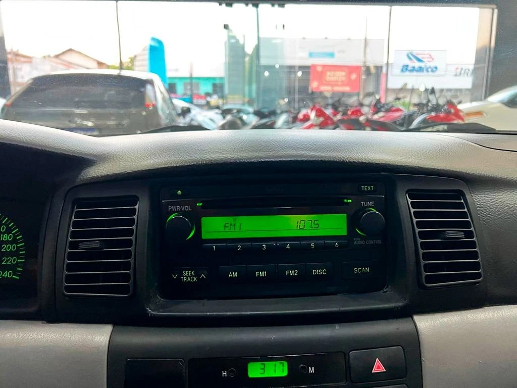 TOYOTA COROLLA