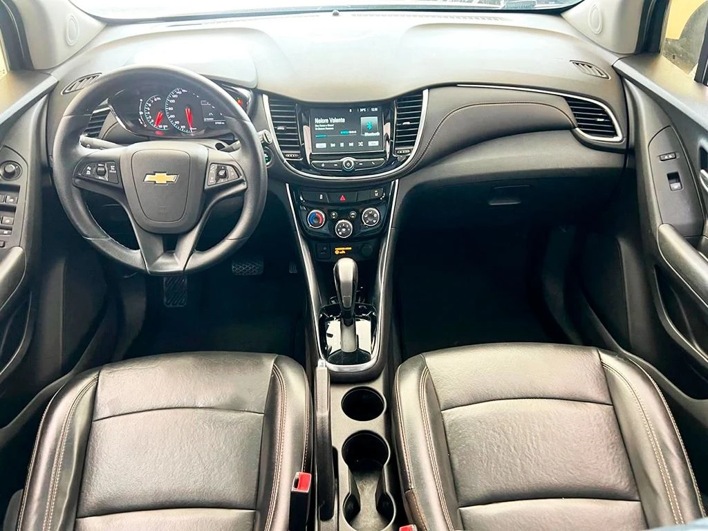 CHEVROLET TRACKER