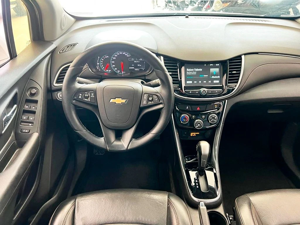 CHEVROLET TRACKER