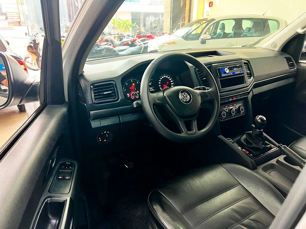 VOLKSWAGEN AMAROK