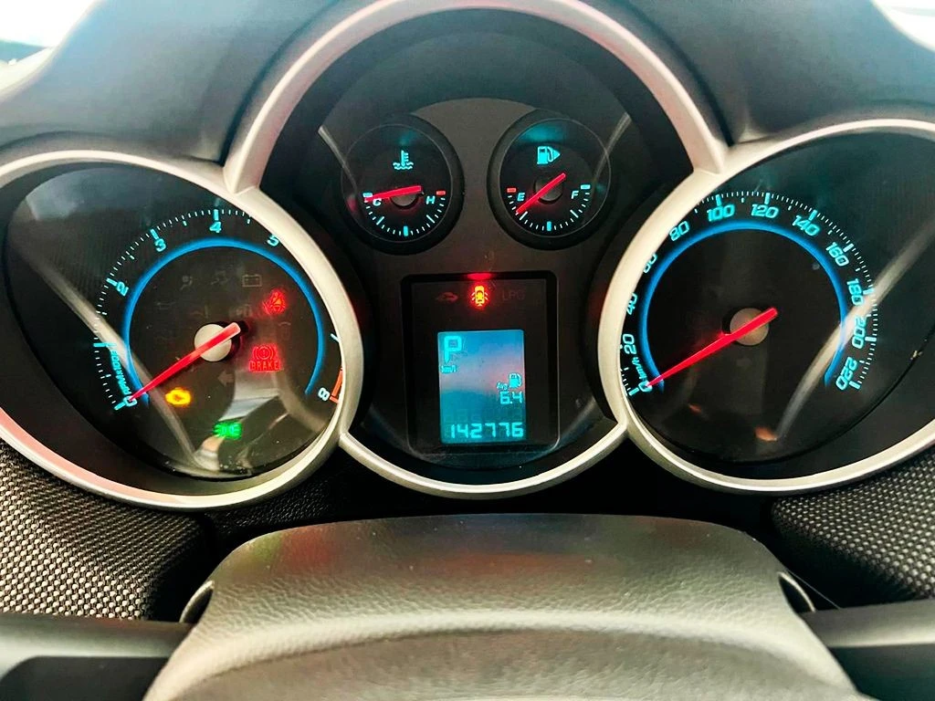 CHEVROLET CRUZE