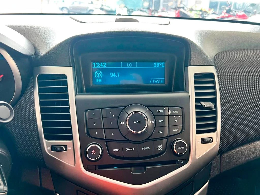 CHEVROLET CRUZE
