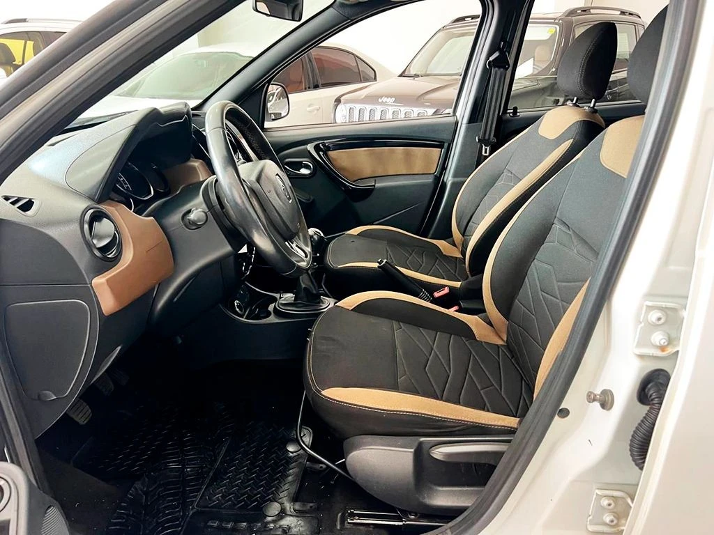 RENAULT DUSTER