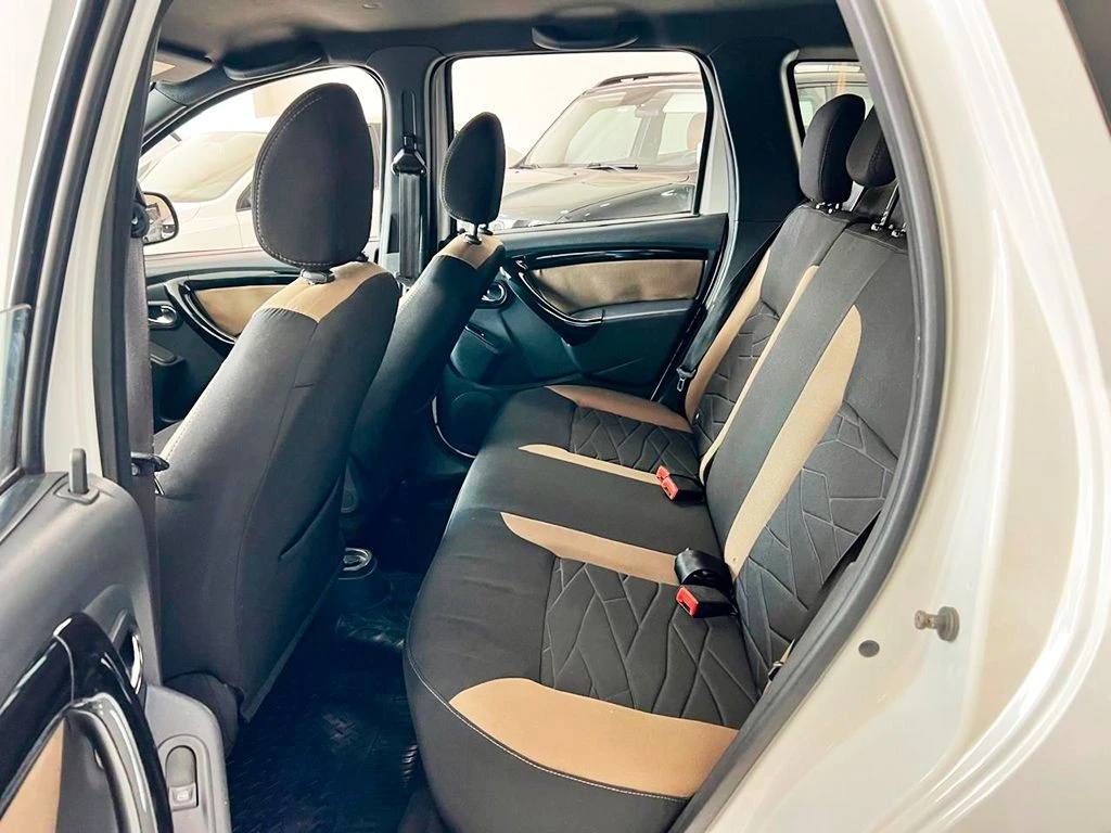 RENAULT DUSTER