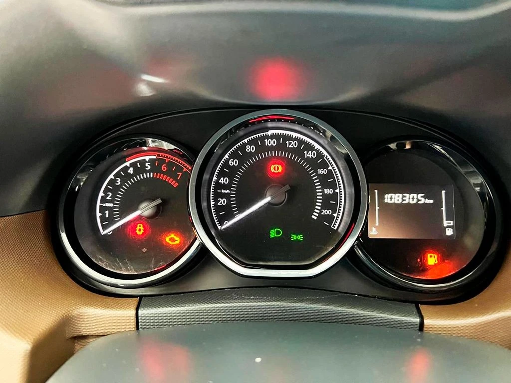 RENAULT DUSTER
