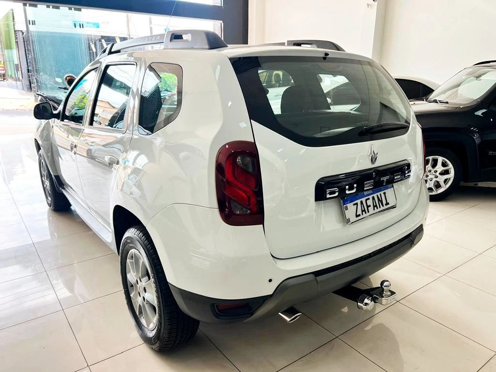 RENAULT DUSTER