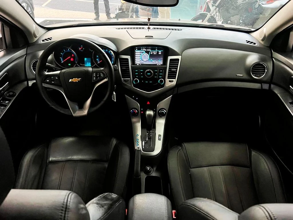 CHEVROLET CRUZE