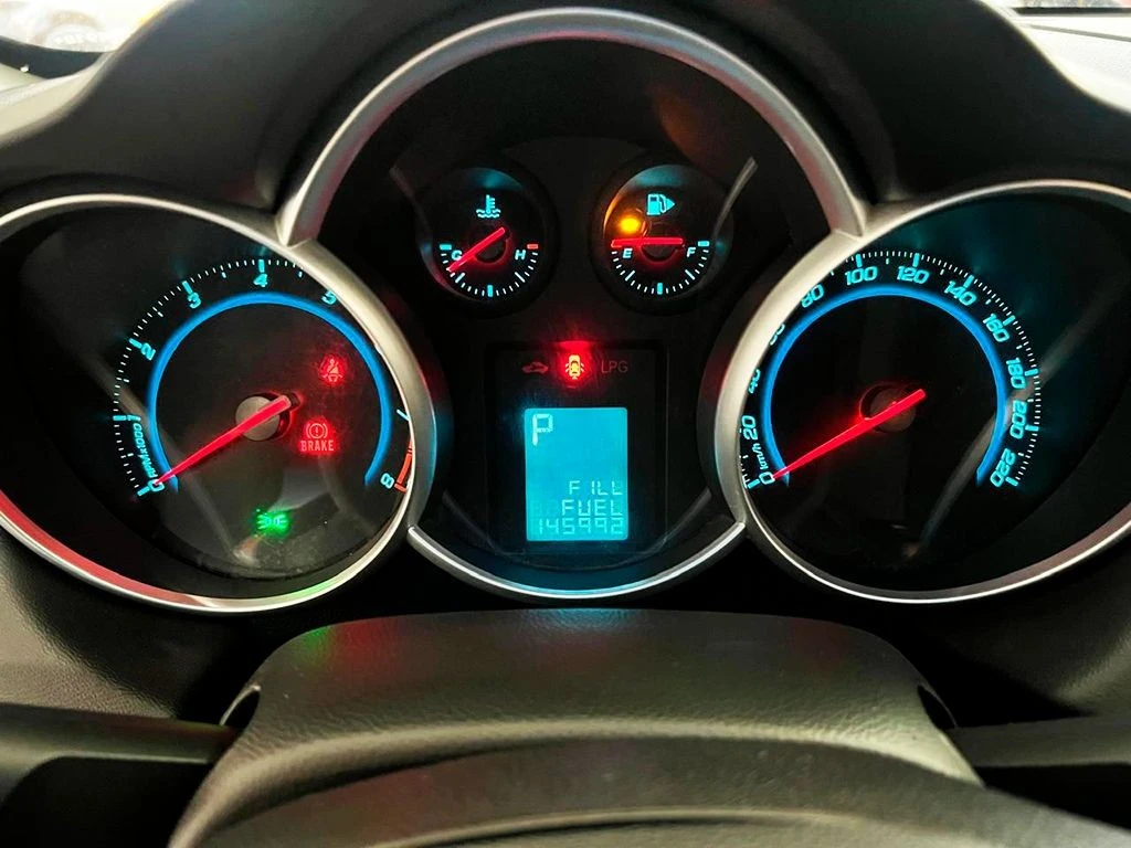 CHEVROLET CRUZE