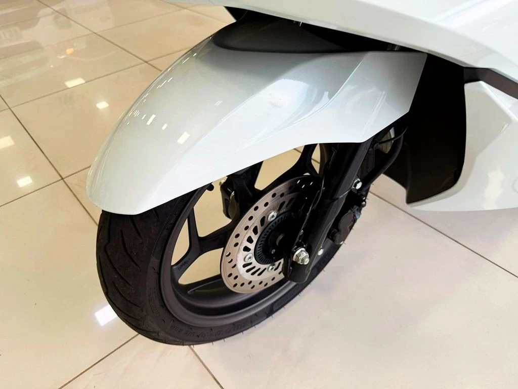 HONDA PCX DLX