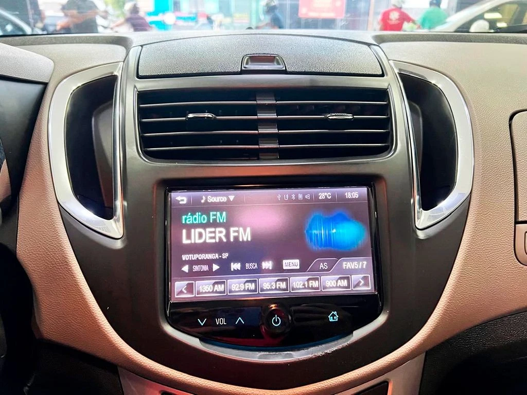 CHEVROLET TRACKER