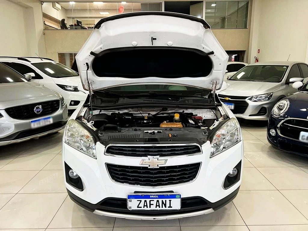CHEVROLET TRACKER