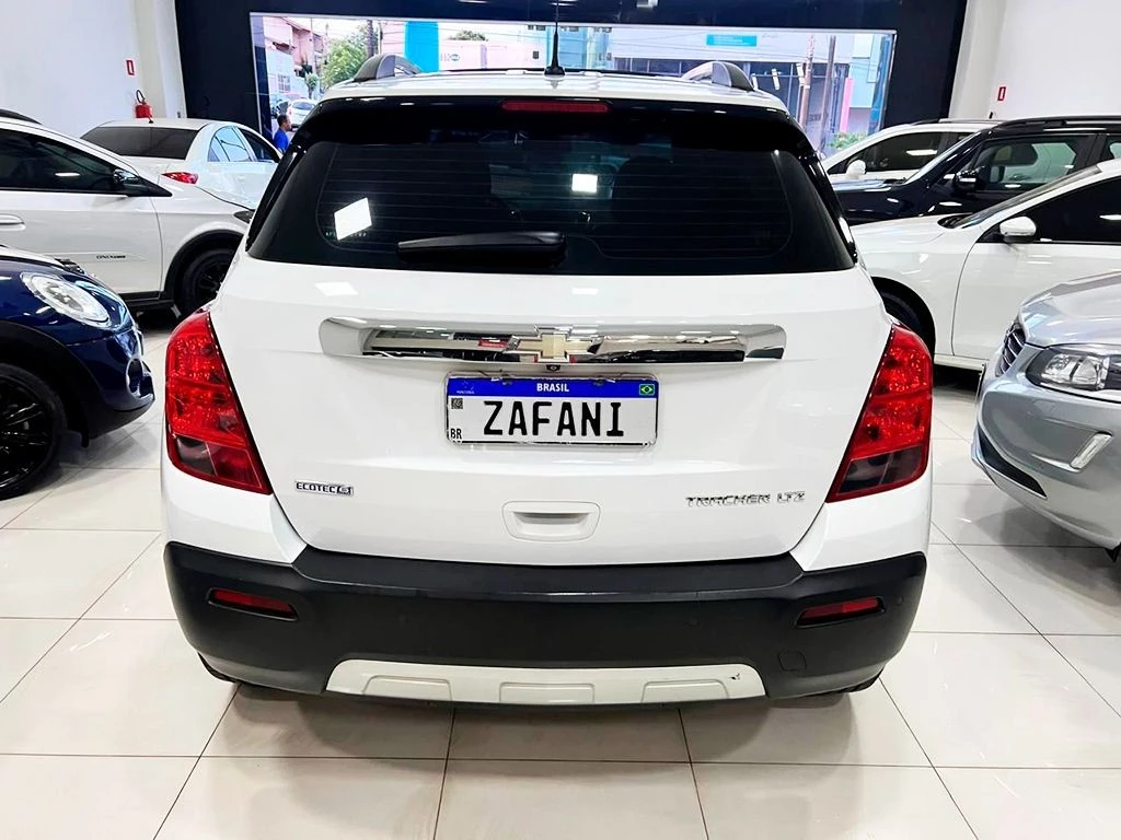 CHEVROLET TRACKER