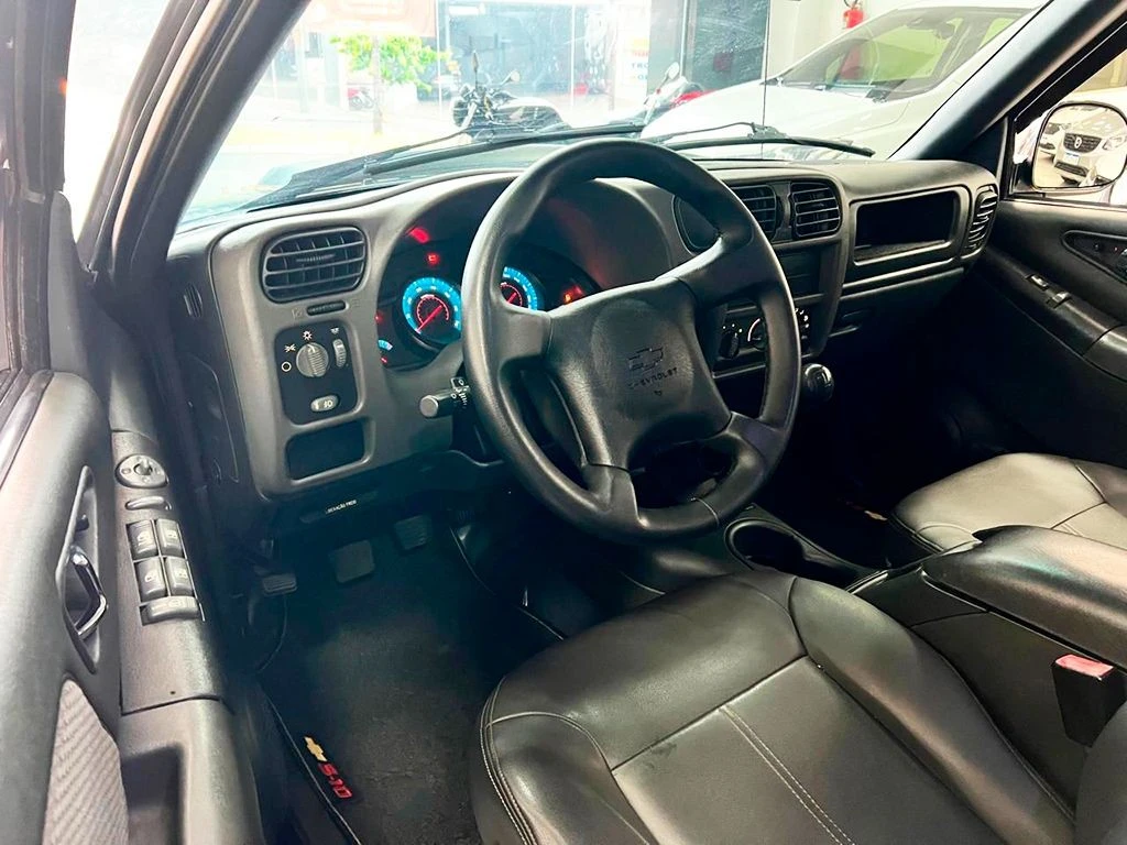 CHEVROLET S10