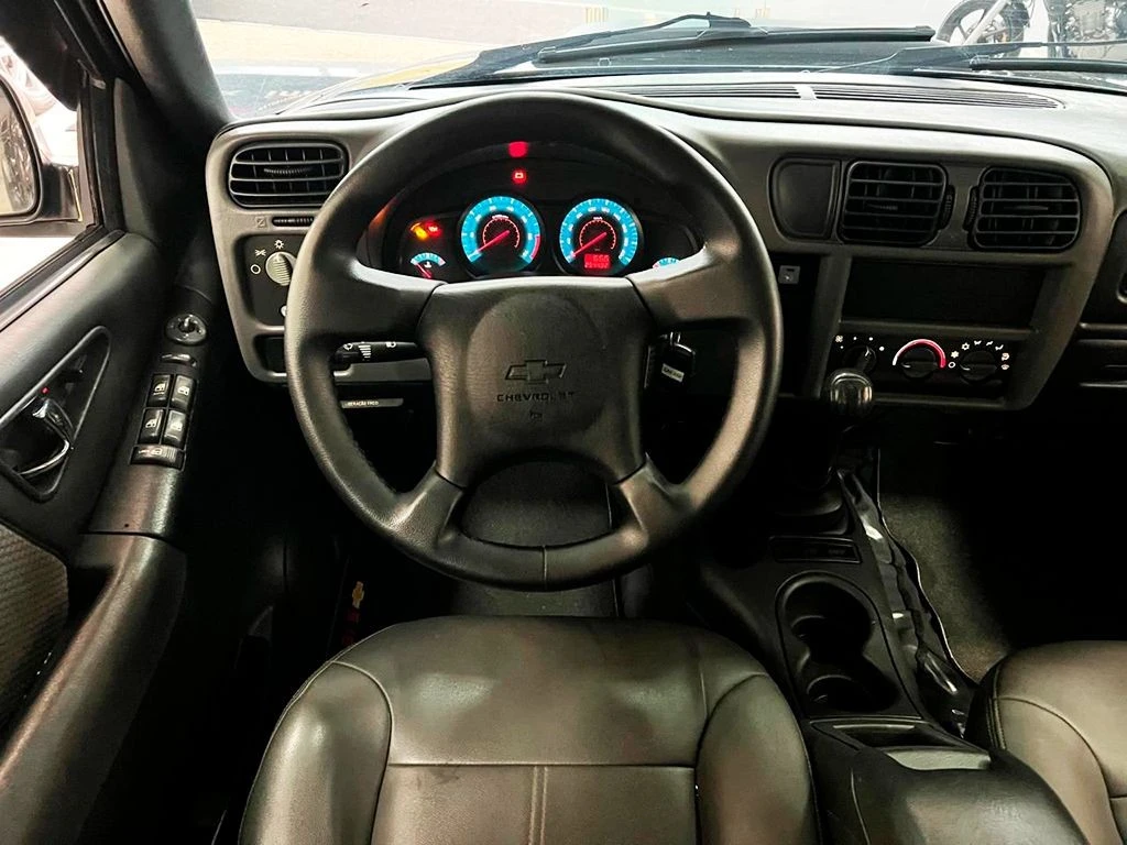 CHEVROLET S10