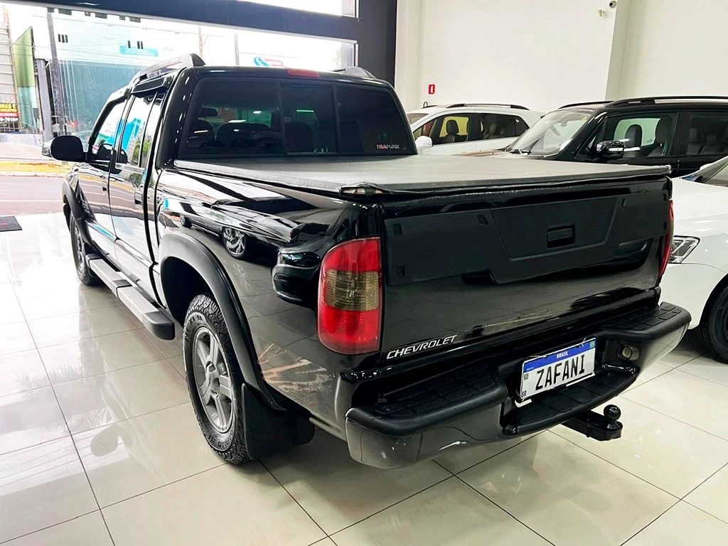 CHEVROLET S10