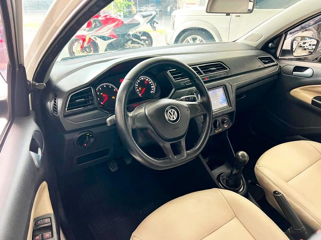VOLKSWAGEN VOYAGE