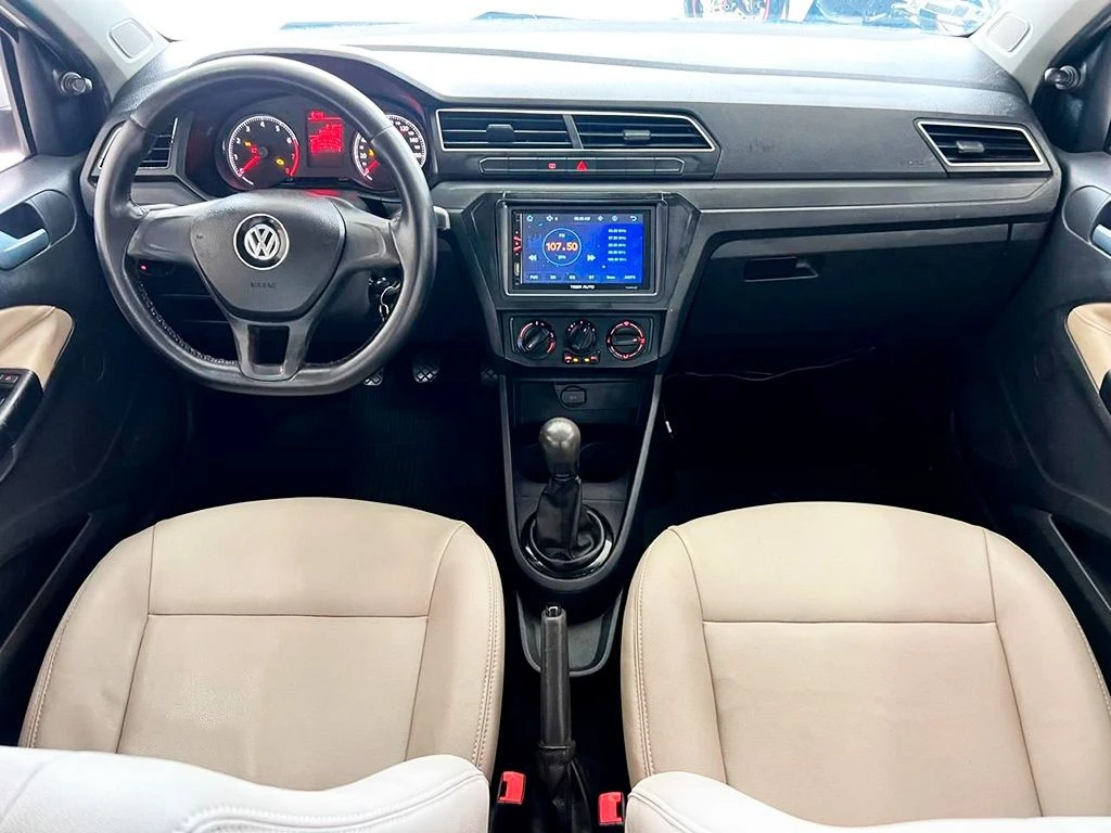 VOLKSWAGEN VOYAGE