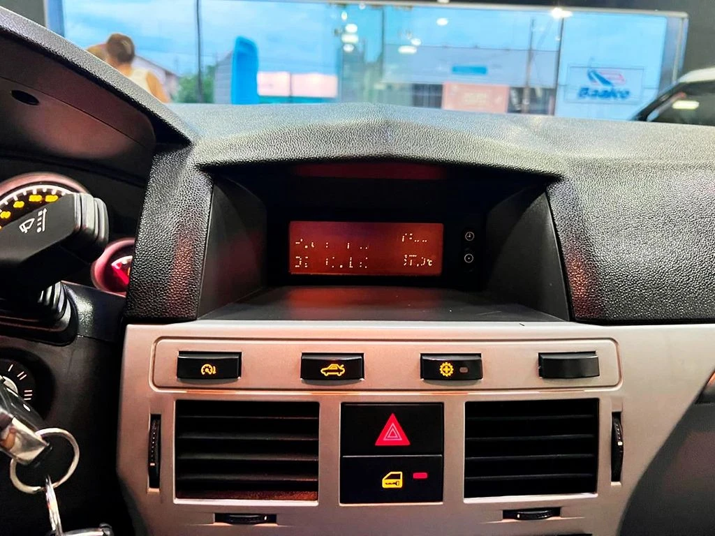 CHEVROLET VECTRA