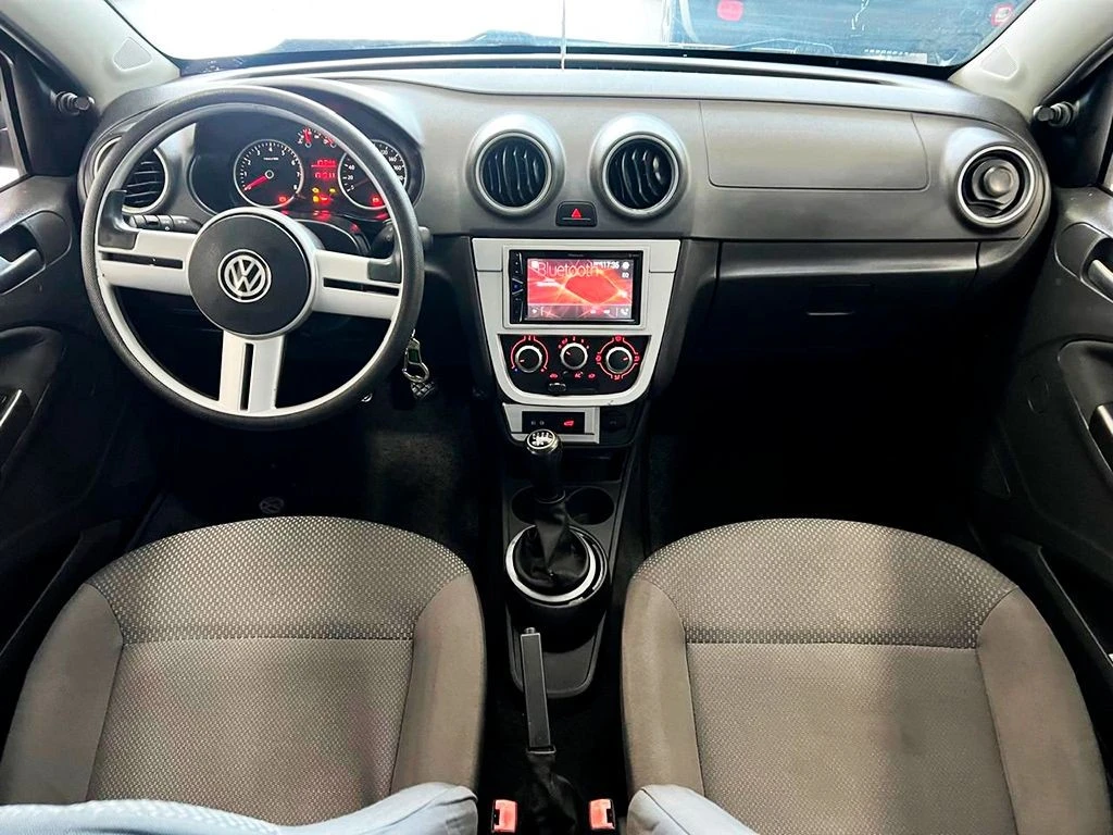 VOLKSWAGEN VOYAGE