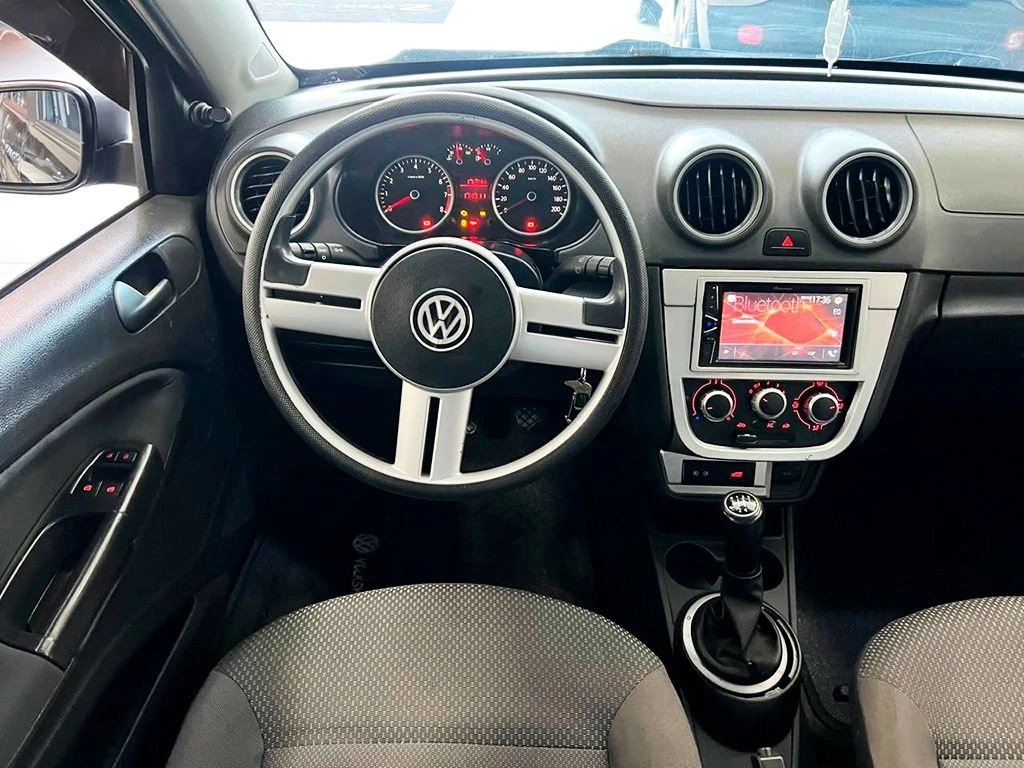 VOLKSWAGEN VOYAGE