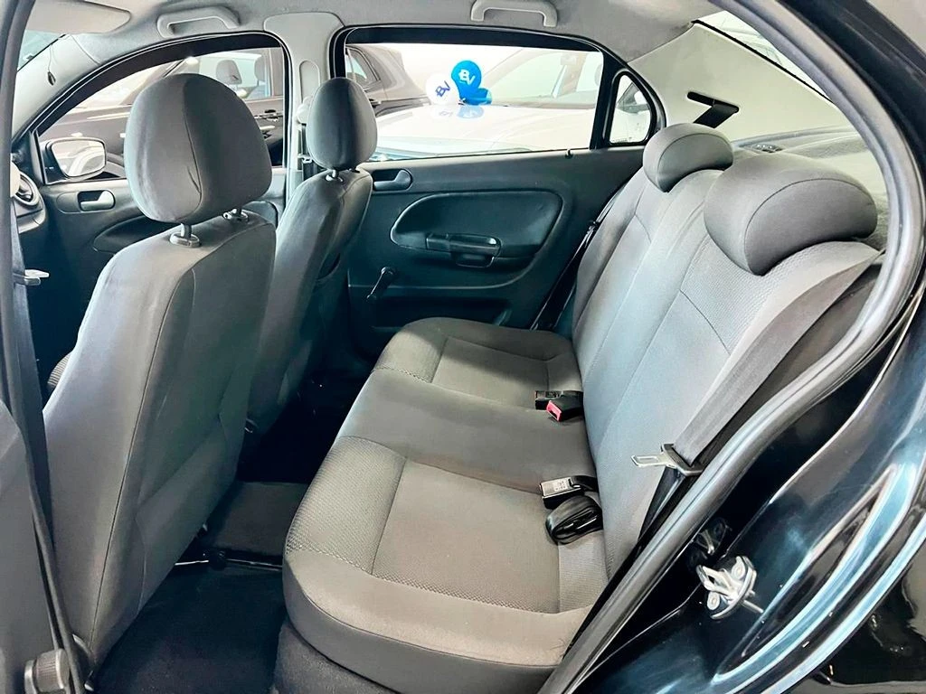 VOLKSWAGEN VOYAGE