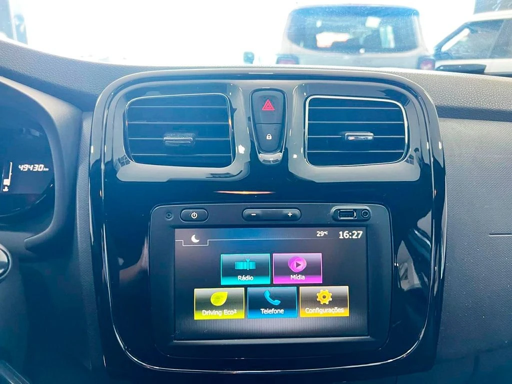 RENAULT SANDERO