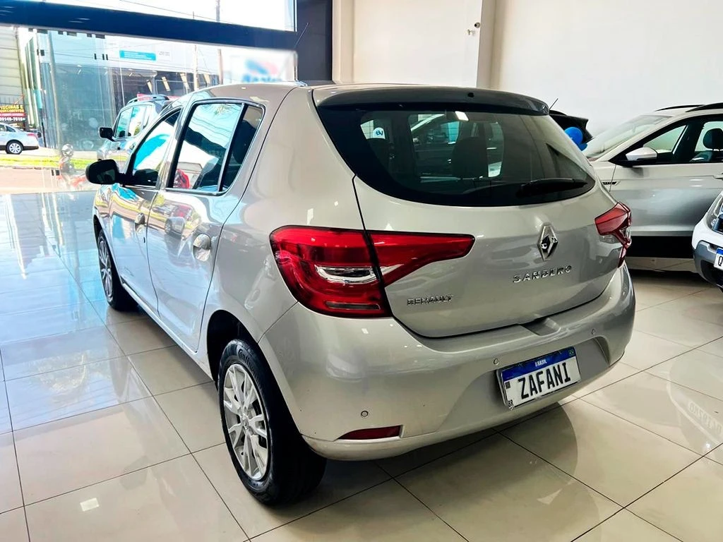 RENAULT SANDERO