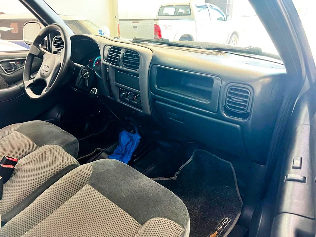 CHEVROLET S10