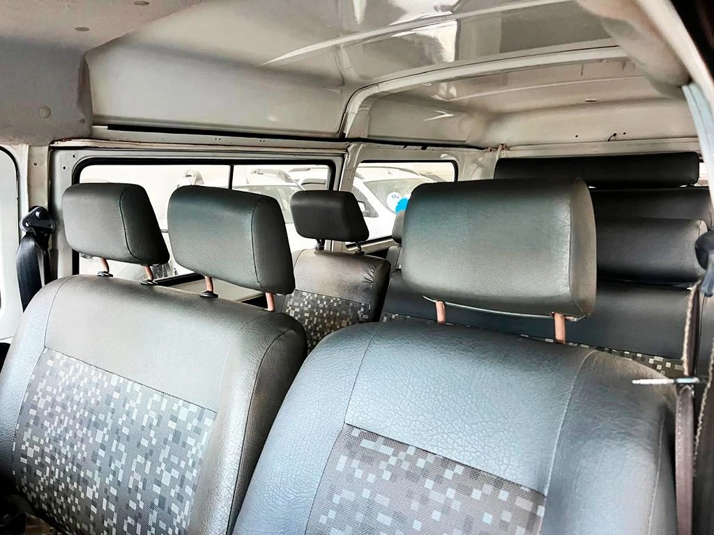 VOLKSWAGEN KOMBI