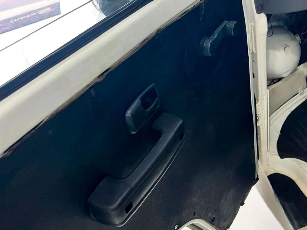 VOLKSWAGEN KOMBI