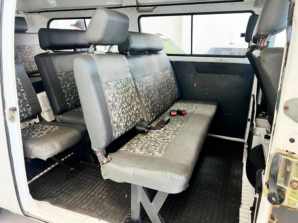 VOLKSWAGEN KOMBI