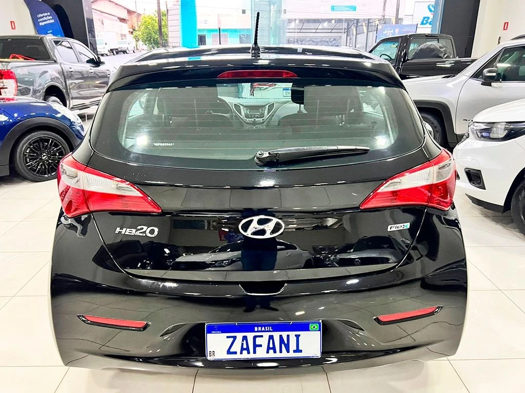 HYUNDAI HB20