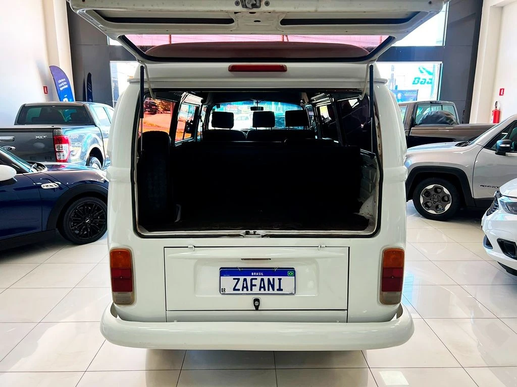 VOLKSWAGEN KOMBI