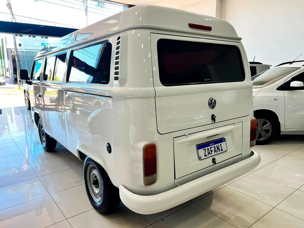 VOLKSWAGEN KOMBI