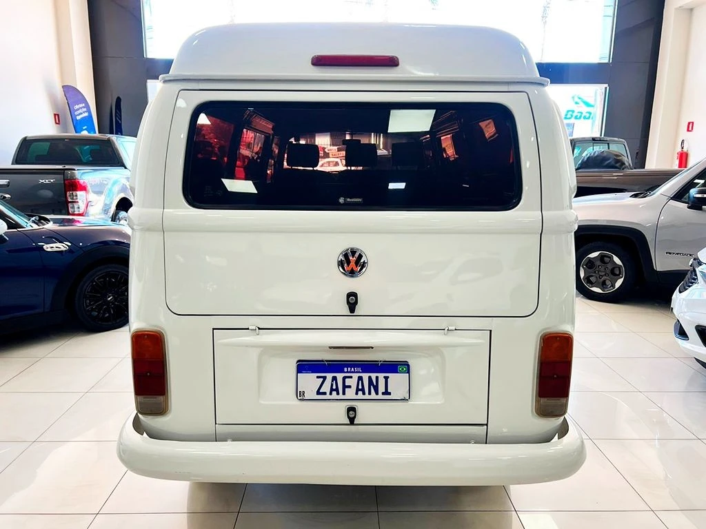 VOLKSWAGEN KOMBI