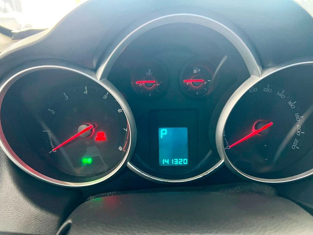 CHEVROLET CRUZE