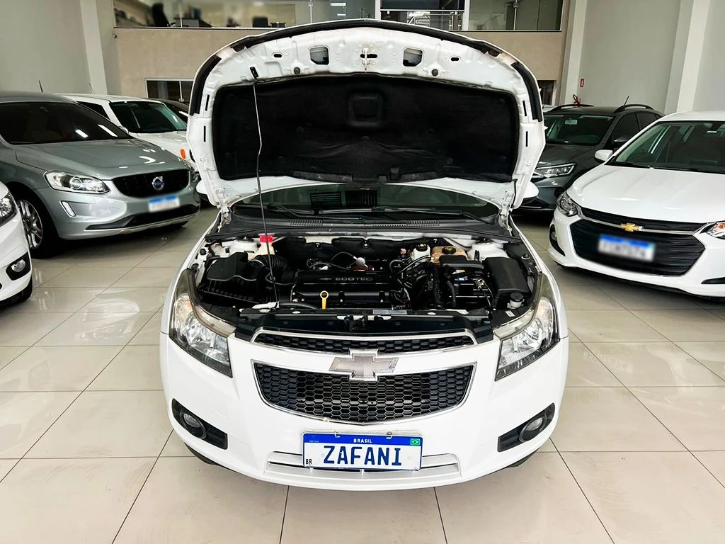 CHEVROLET CRUZE