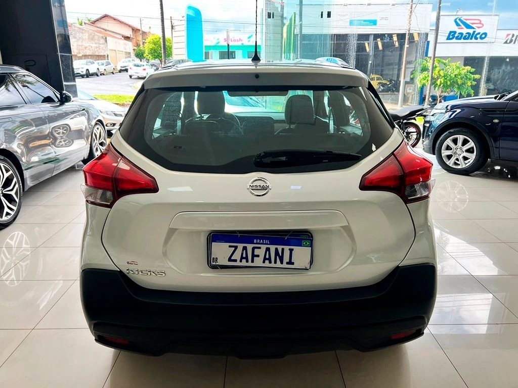 NISSAN KICKS
