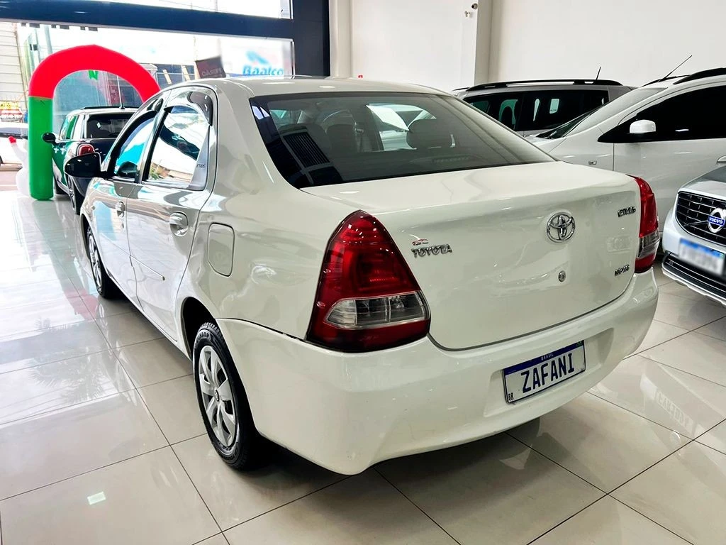 TOYOTA ETIOS