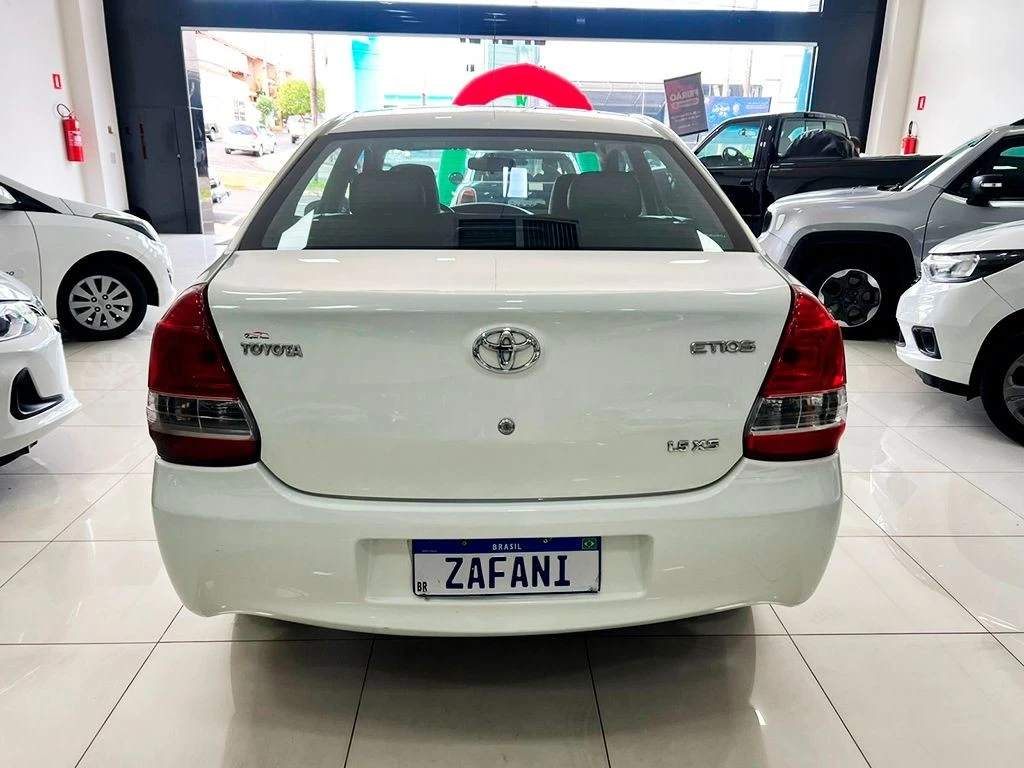 TOYOTA ETIOS