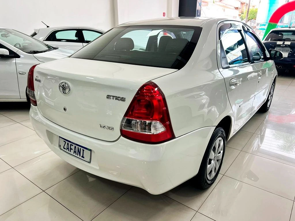 TOYOTA ETIOS