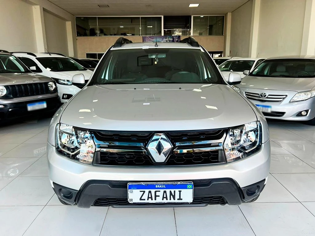 RENAULT DUSTER
