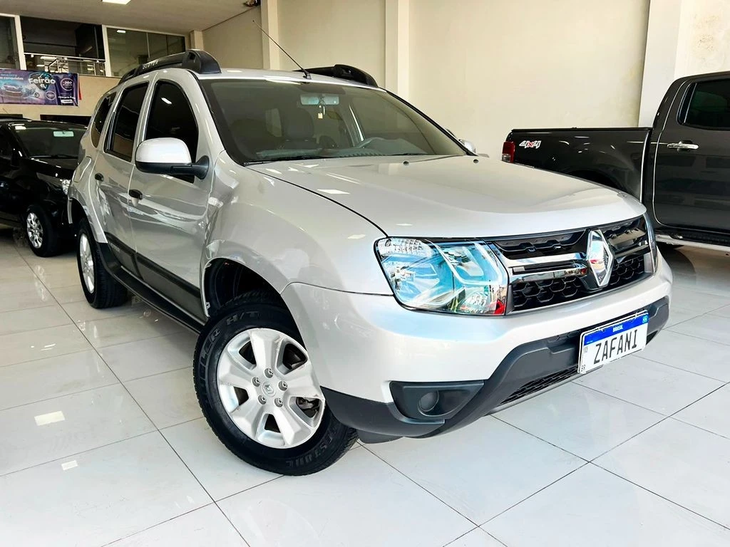 RENAULT DUSTER